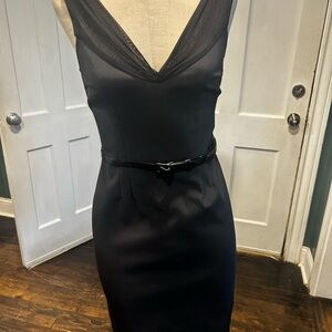 Chic Black V-Neck Midi Dress